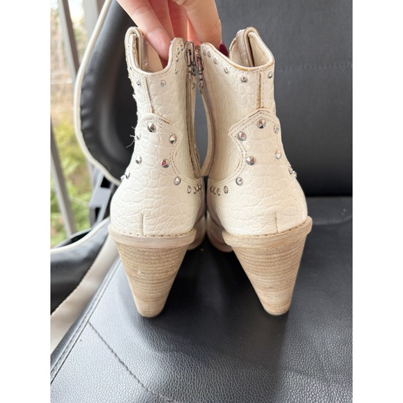 Sam Edelman Iris Studded Leather Western White Ankle Booties - Picture 5 of 7